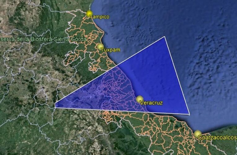 10:30 am. Análisis de satélite, del viento en niveles altos y modelación numérica sugieren que la pluma de ceniza de la erupción del volcán Popocatépetl